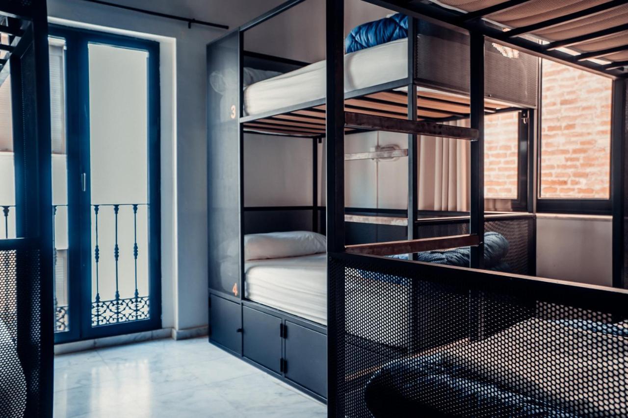 Bed 6-Bed Mixed Dormitory Room